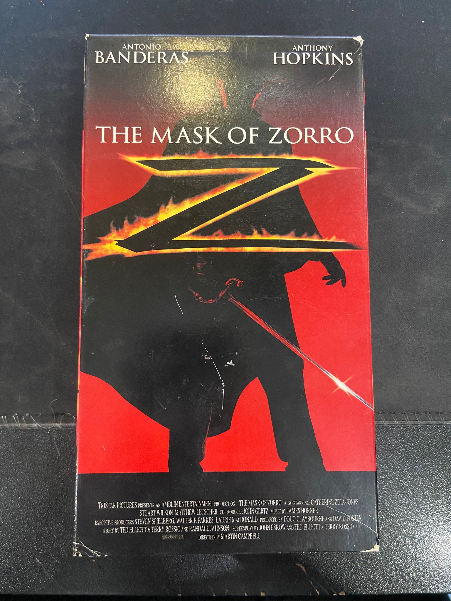 The Mask of Zorro (1998) - Used VHS 1998 Tristar Tape