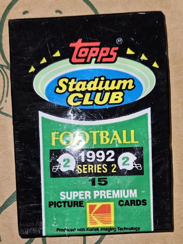 (1) One Pack - 1992 TOPPS Stadium Club Series 2 NFL Football Trading Card - 15 Cards